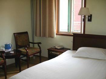 Juranzhijia Business Hotel Jinan Exterior photo